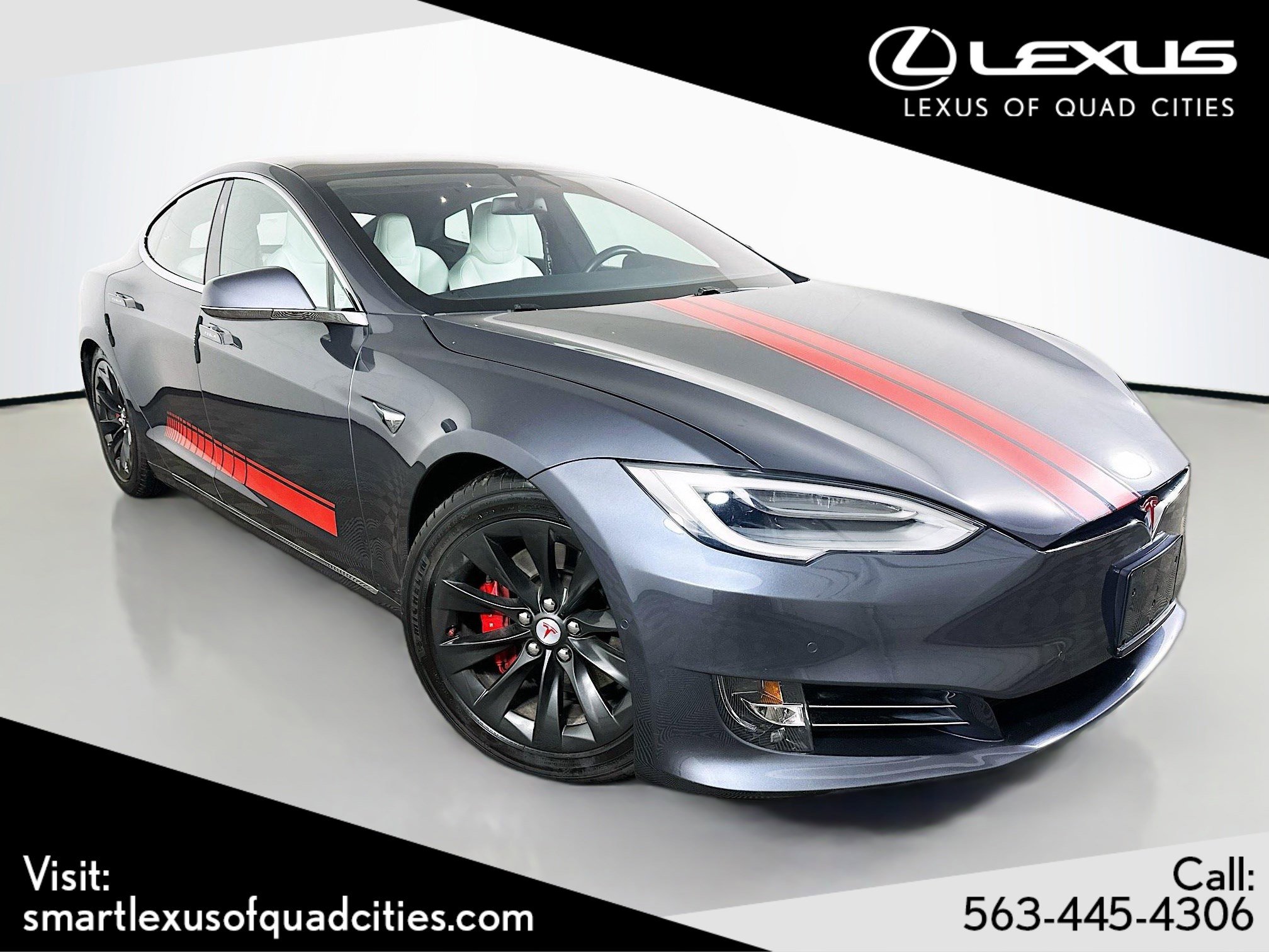 Used 2019 Tesla Model S Performance image 1