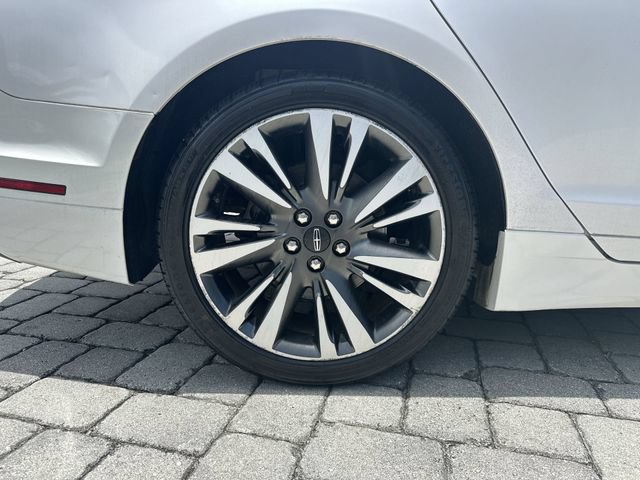 Used 2020 Lincoln MKZ Reserve w/ Elements Package AWD/4WD image 11