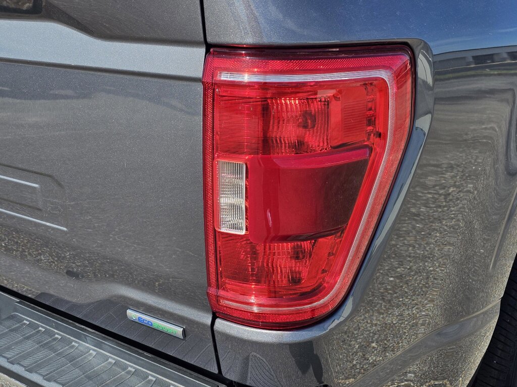 Used 2021 Ford F150 XLT w/ Equipment Group 302A High RWD image 10