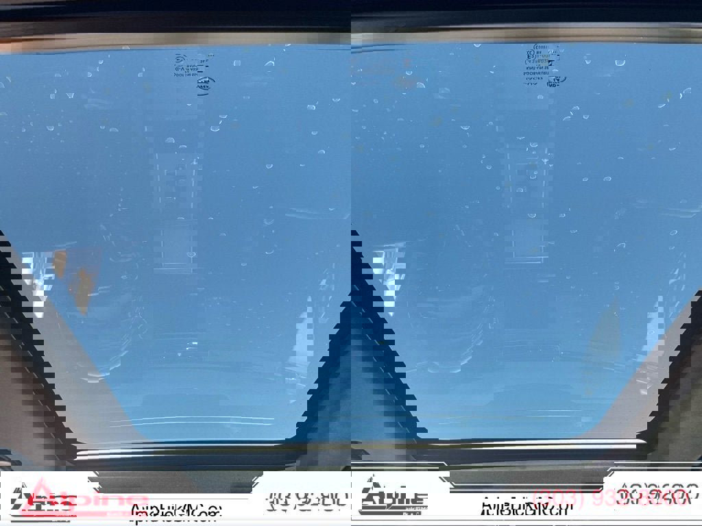 Used 2026 Land Rover Range Rover Velar S image 18