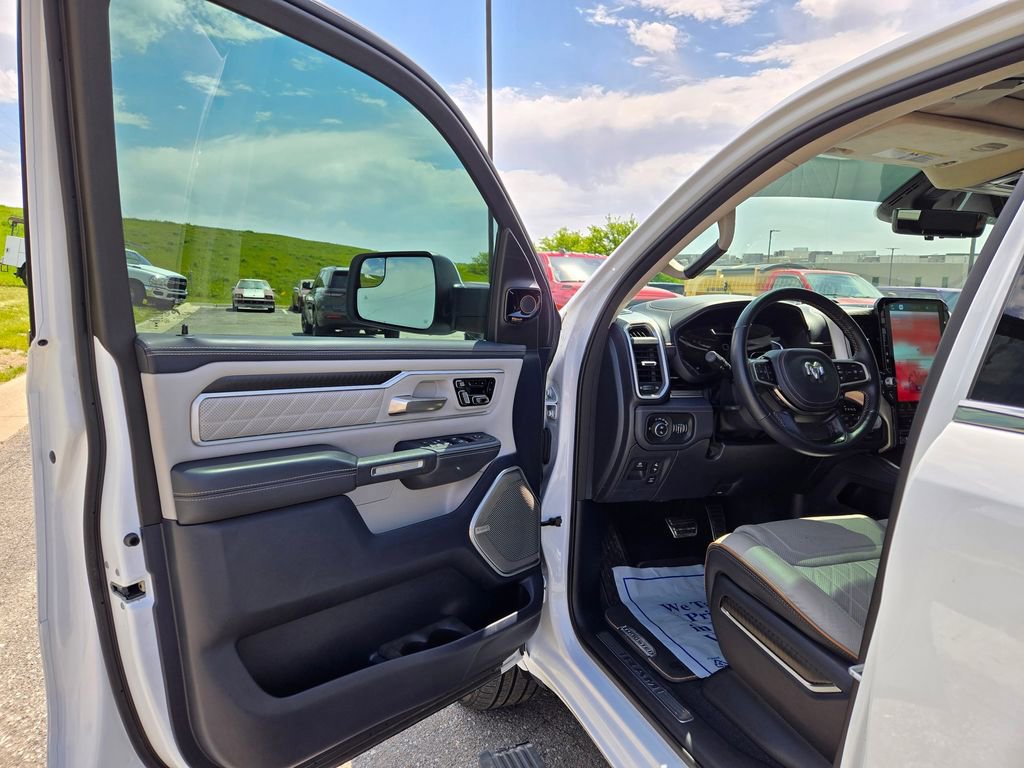 Used 2025 RAM 1500 Tungsten AWD/4WD image 11