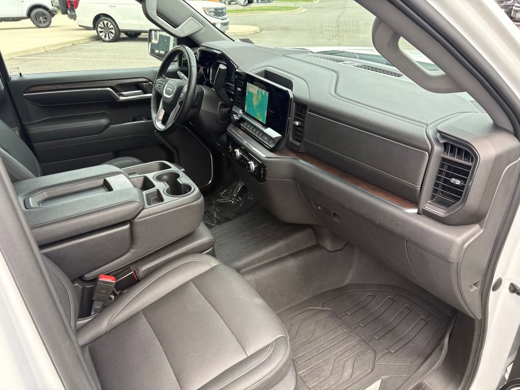 Used 2023 GMC Sierra 1500 SLT AWD/4WD image 24