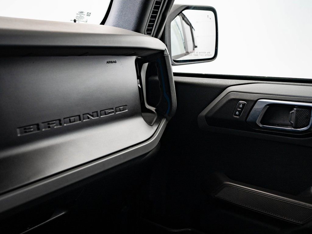 Used 2021 Ford Bronco Black Diamond image 43