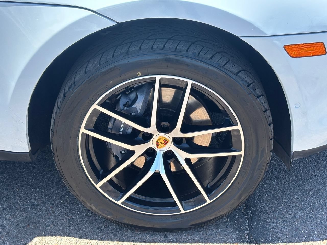 Used 2022 Porsche Macan AWD/4WD image 8