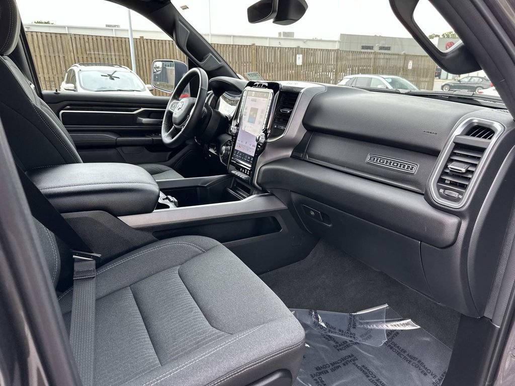 Used 2024 RAM 1500 Big Horn AWD/4WD image 30