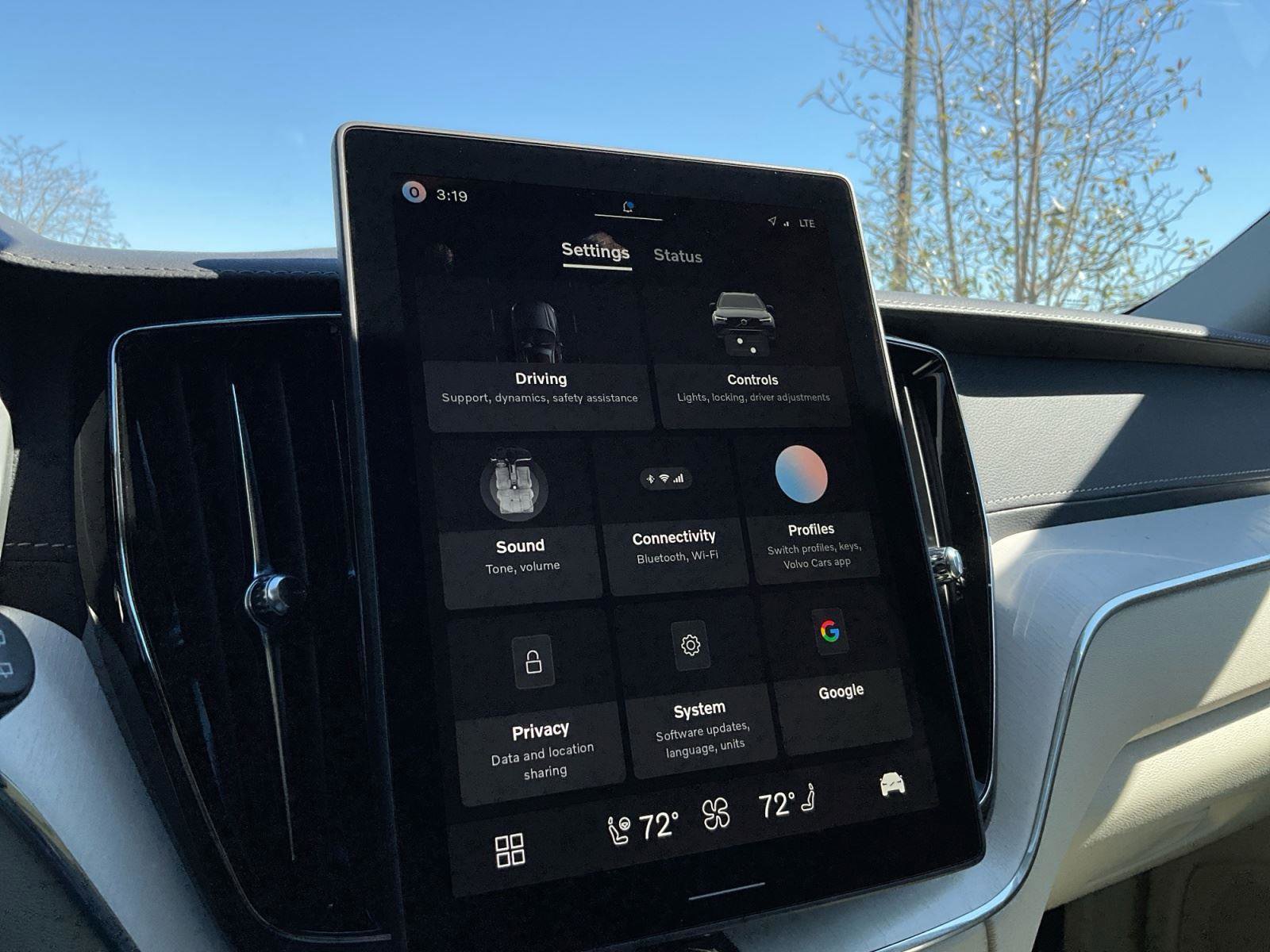 New 2026 Volvo XC60 B5 Ultra w/ Climate Package image 25