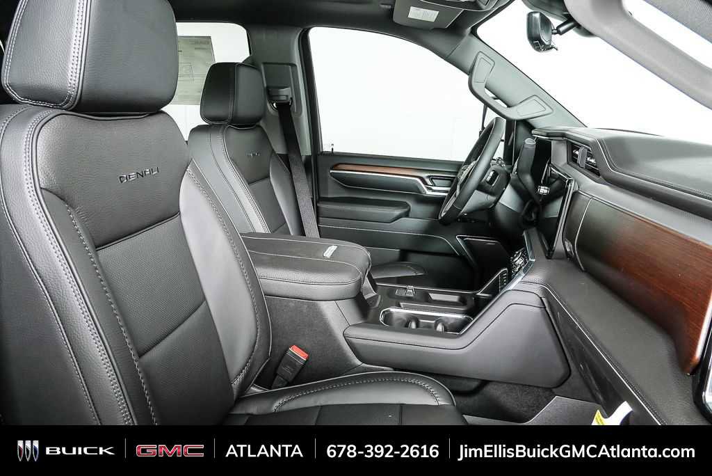 New 2026 GMC Sierra 3500 Denali w/ Denali Reserve Package image 23
