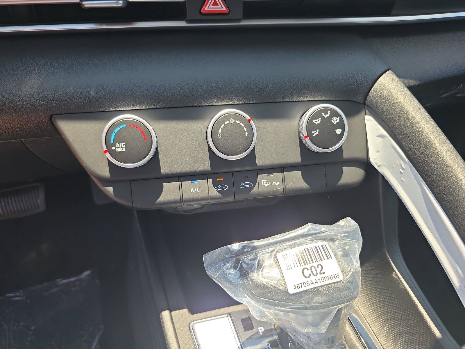 New 2026 Hyundai Elantra SE FWD image 19