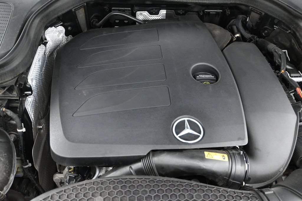 Used 2020 Mercedes-Benz GLC 300 4MATIC image 35