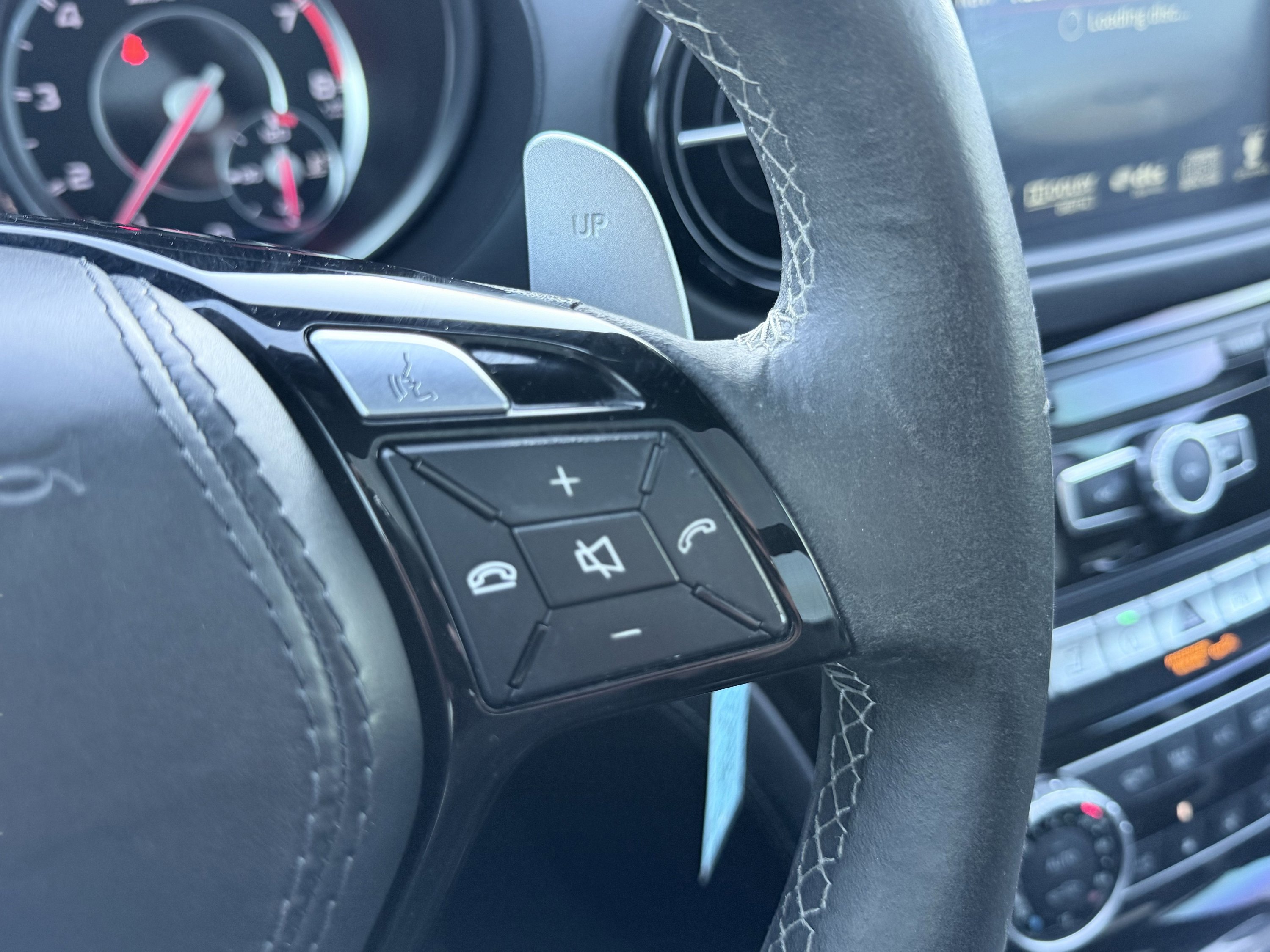 Used 2015 Mercedes-Benz SL 63 AMG image 35