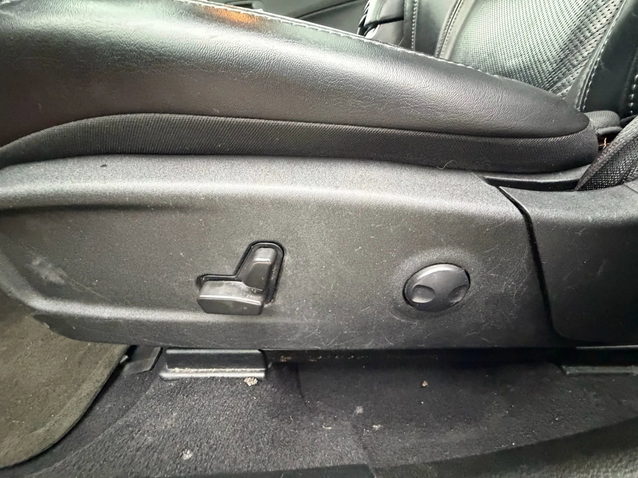 Used 2022 Dodge Charger SXT w/ Leather Interior Group image 22