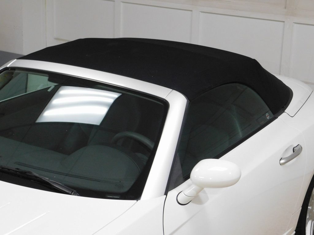 Used 2005 Chrysler Crossfire Limited RWD image 38