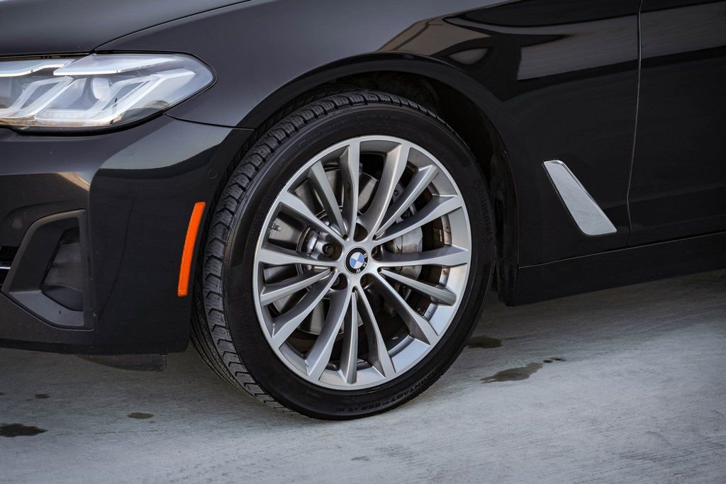 Used 2021 BMW 540i w/ Convenience Package RWD image 33