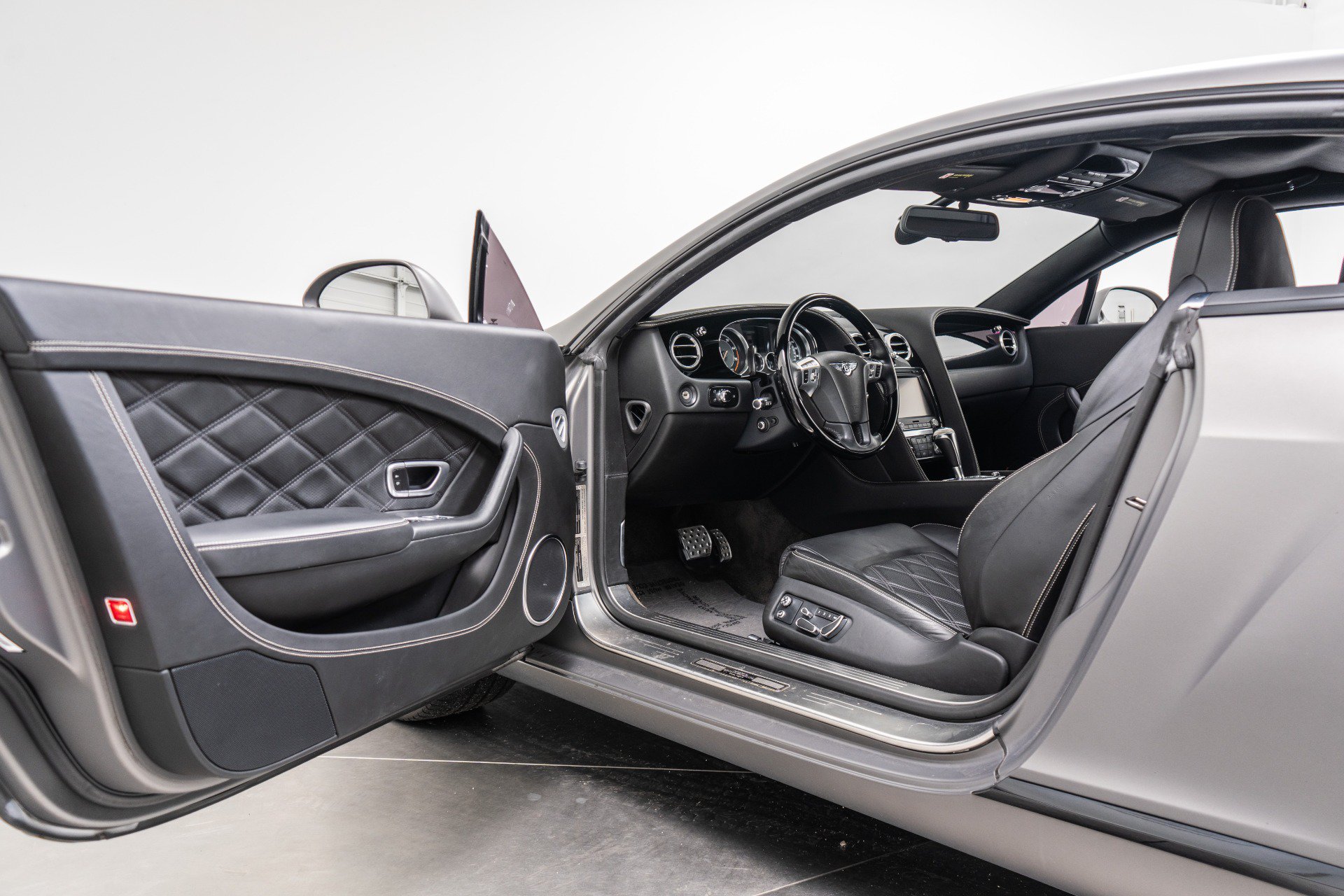 Used 2012 Bentley Continental GT AWD/4WD image 23