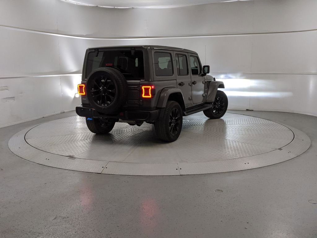 Used 2023 Jeep Wrangler Unlimited Sahara w/ Cold Weather Group image 3