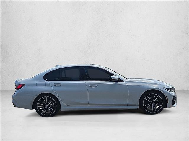 Used 2022 BMW 330i Sedan w/ M Sport Package RWD image 4