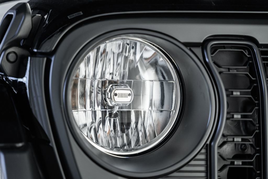 New 2025 Jeep Gladiator Sport image 10