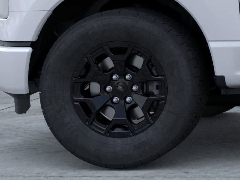 New 2025 Ford F150 Lightning XLT image 19