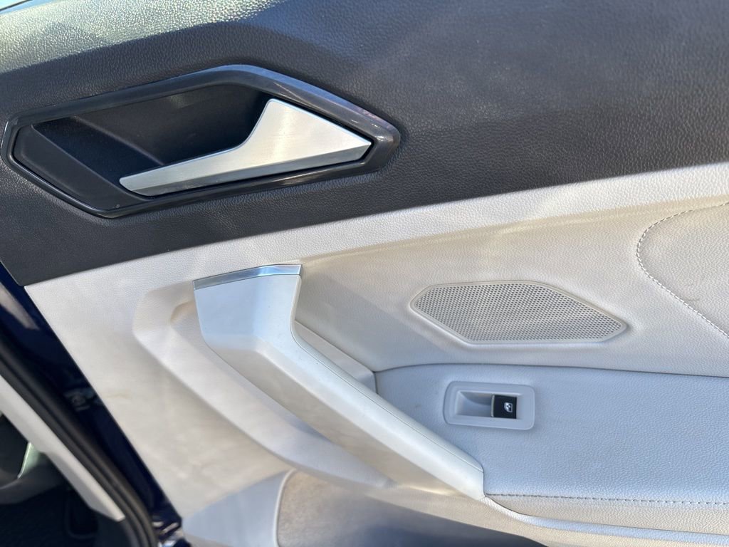 Used 2023 Volkswagen Tiguan SE image 28