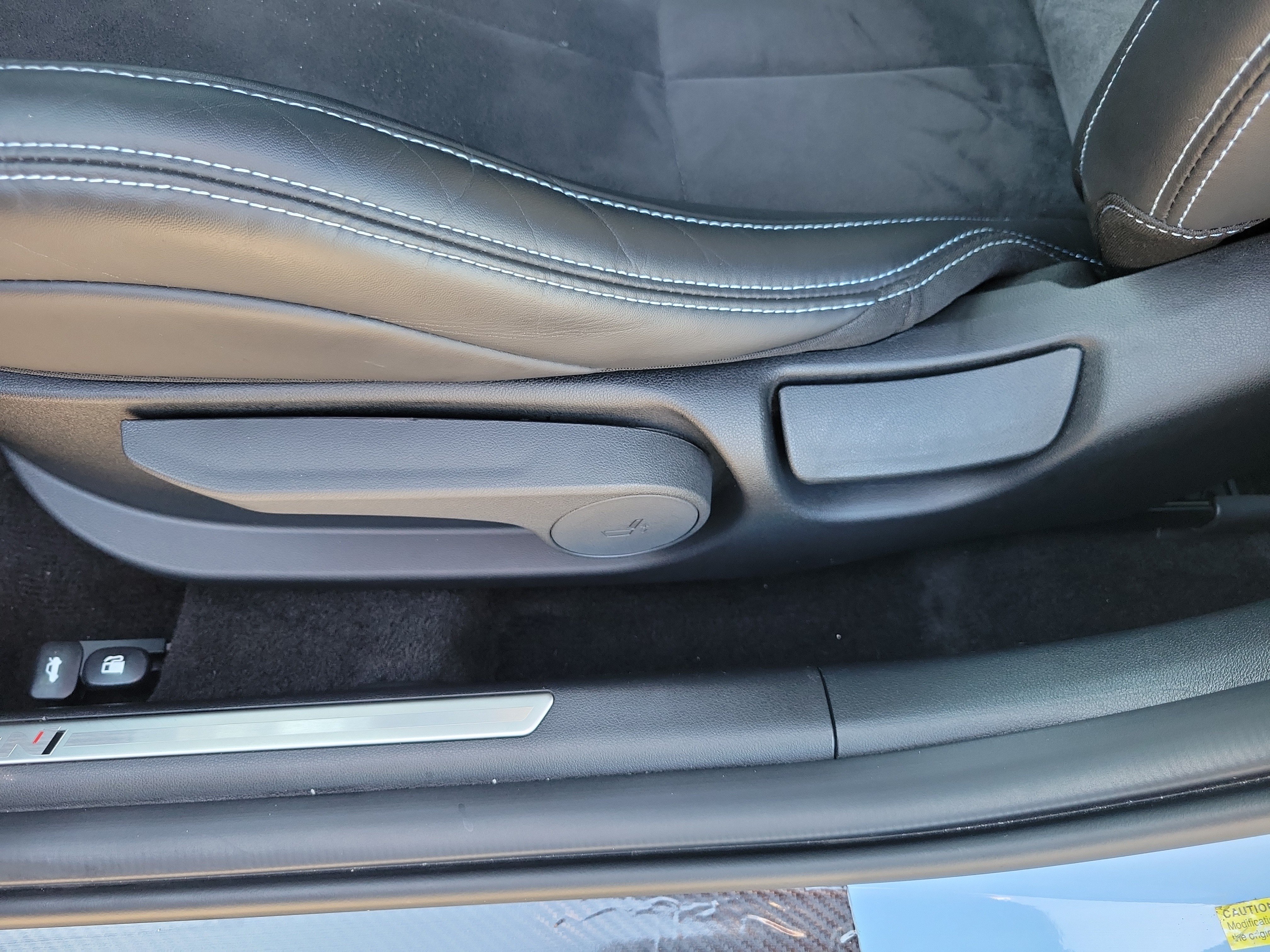 Used 2022 Hyundai Elantra N FWD image 21