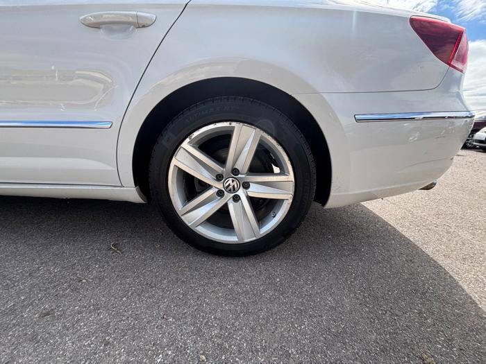 Used 2014 Volkswagen CC Sport FWD image 13