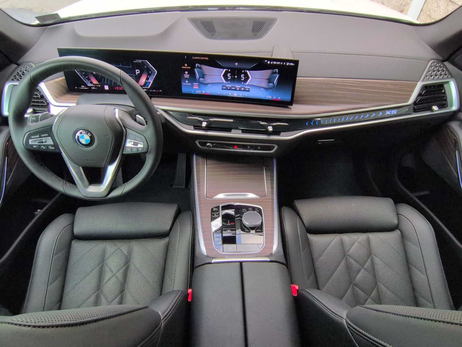 Used 2026 BMW X5 xDrive40i w/ Parking Assistance Package AWD/4WD image 16