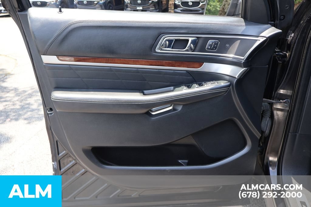 Used 2016 Ford Explorer Platinum AWD/4WD image 11