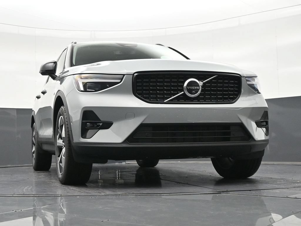 New 2026 Volvo XC40 B5 Plus w/ Protection Package Premier AWD/4WD image 27