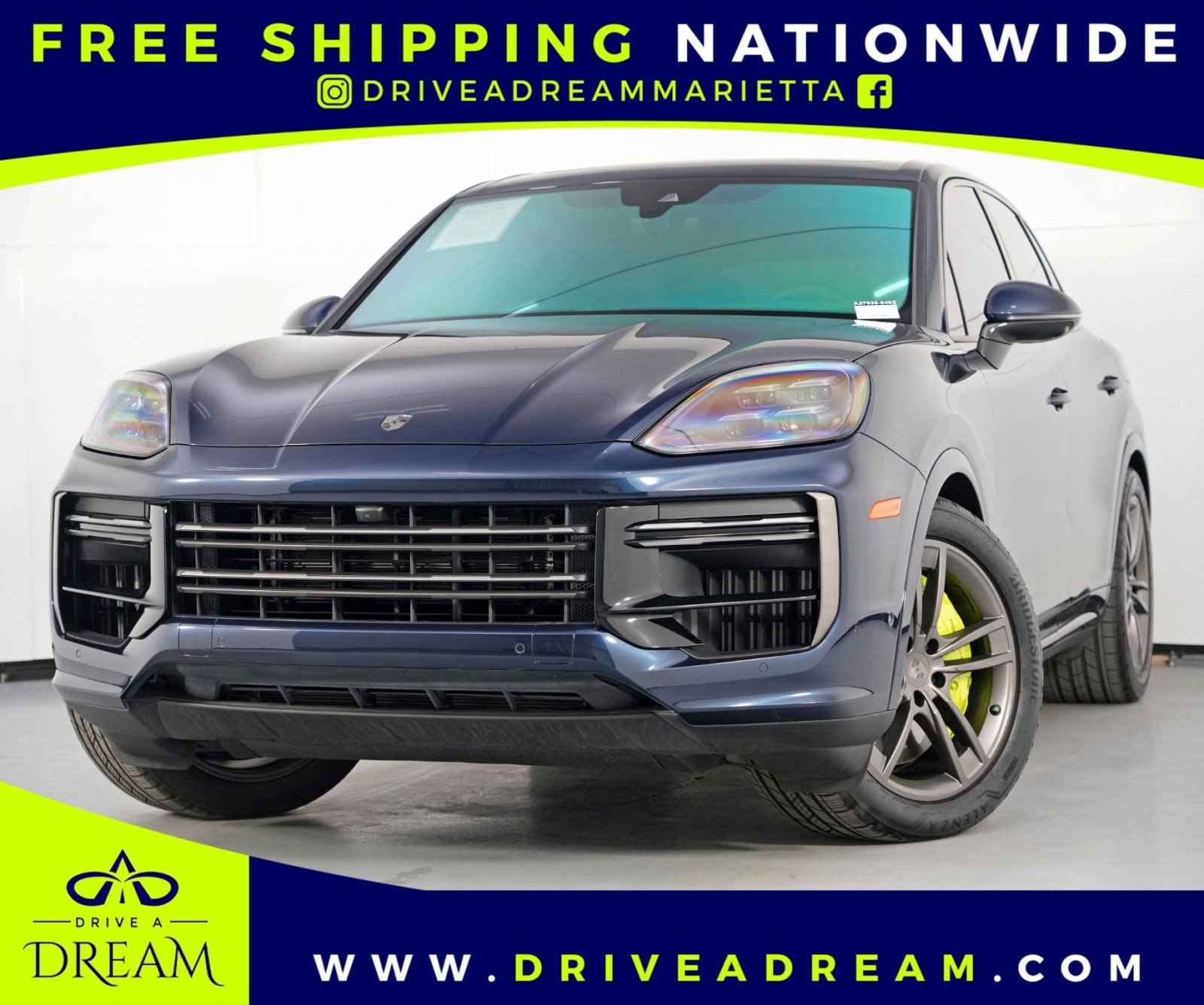 Used 2025 Porsche Cayenne Turbo AWD/4WD image 1