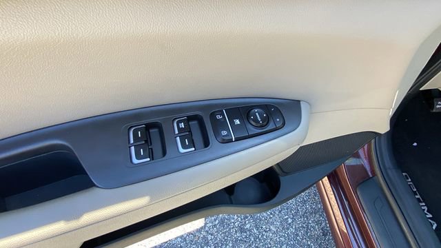 Used 2018 Kia Optima LX w/ 17" Alloy Wheels Package FWD image 17