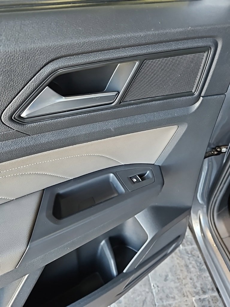 Used 2023 Volkswagen Atlas SE image 23