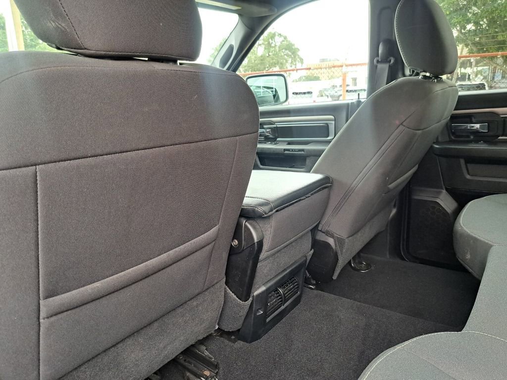 Used 2024 RAM 1500 Classic Warlock image 24