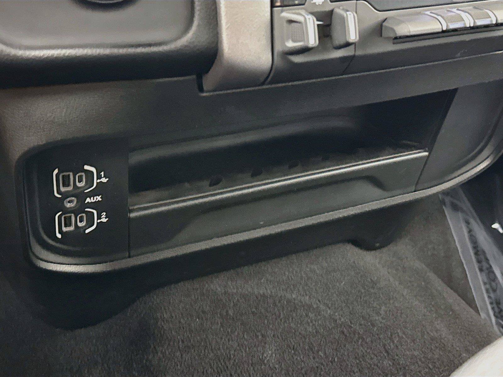 Used 2024 RAM 2500 Big Horn AWD/4WD image 24