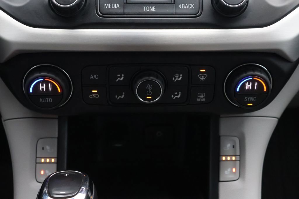 Used 2019 GMC Acadia SLE w/ Driver Alert Package I image 17