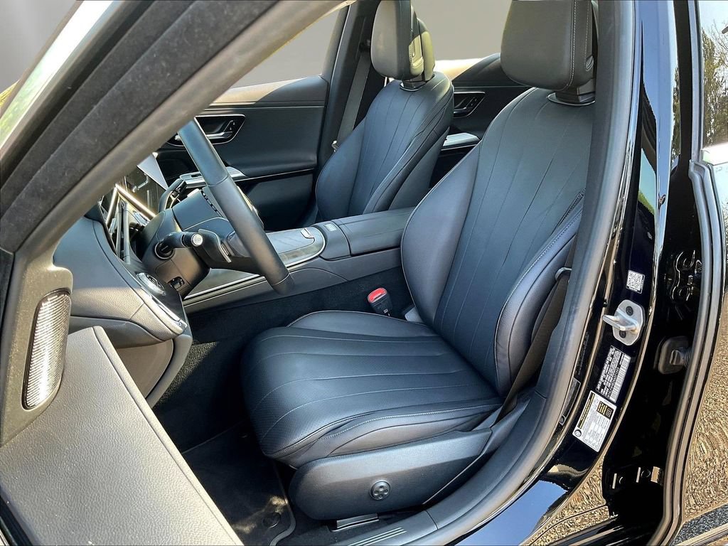Used 2024 Mercedes-Benz E 350 4MATIC Sedan image 23