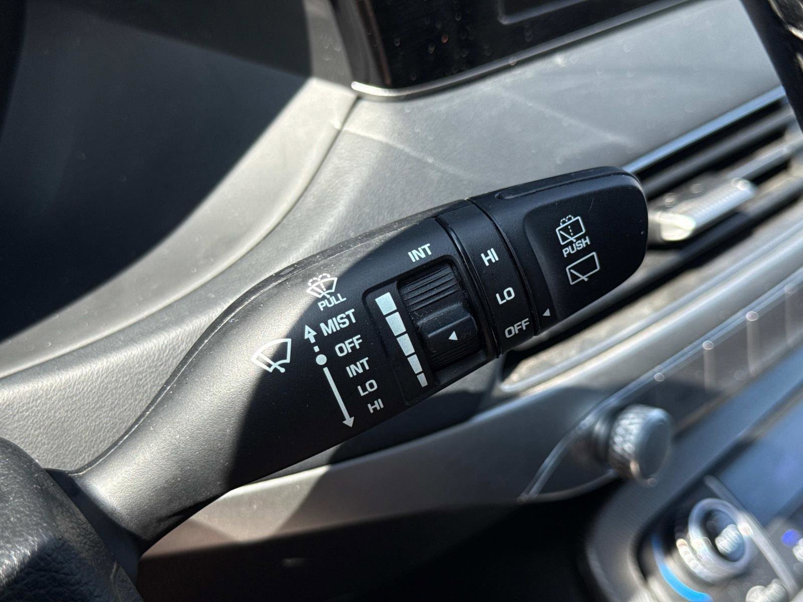 Used 2021 Hyundai Palisade SEL w/ Premium Package image 11