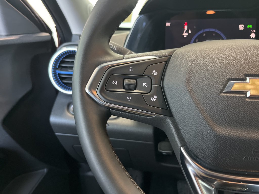 Used 2025 Chevrolet Trax LT w/ Driver Confidence Package FWD image 6