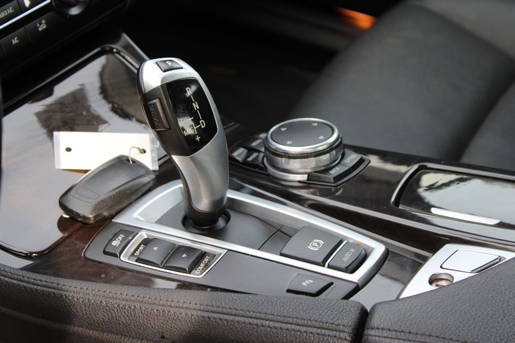 Used 2015 BMW 528i Sedan image 23