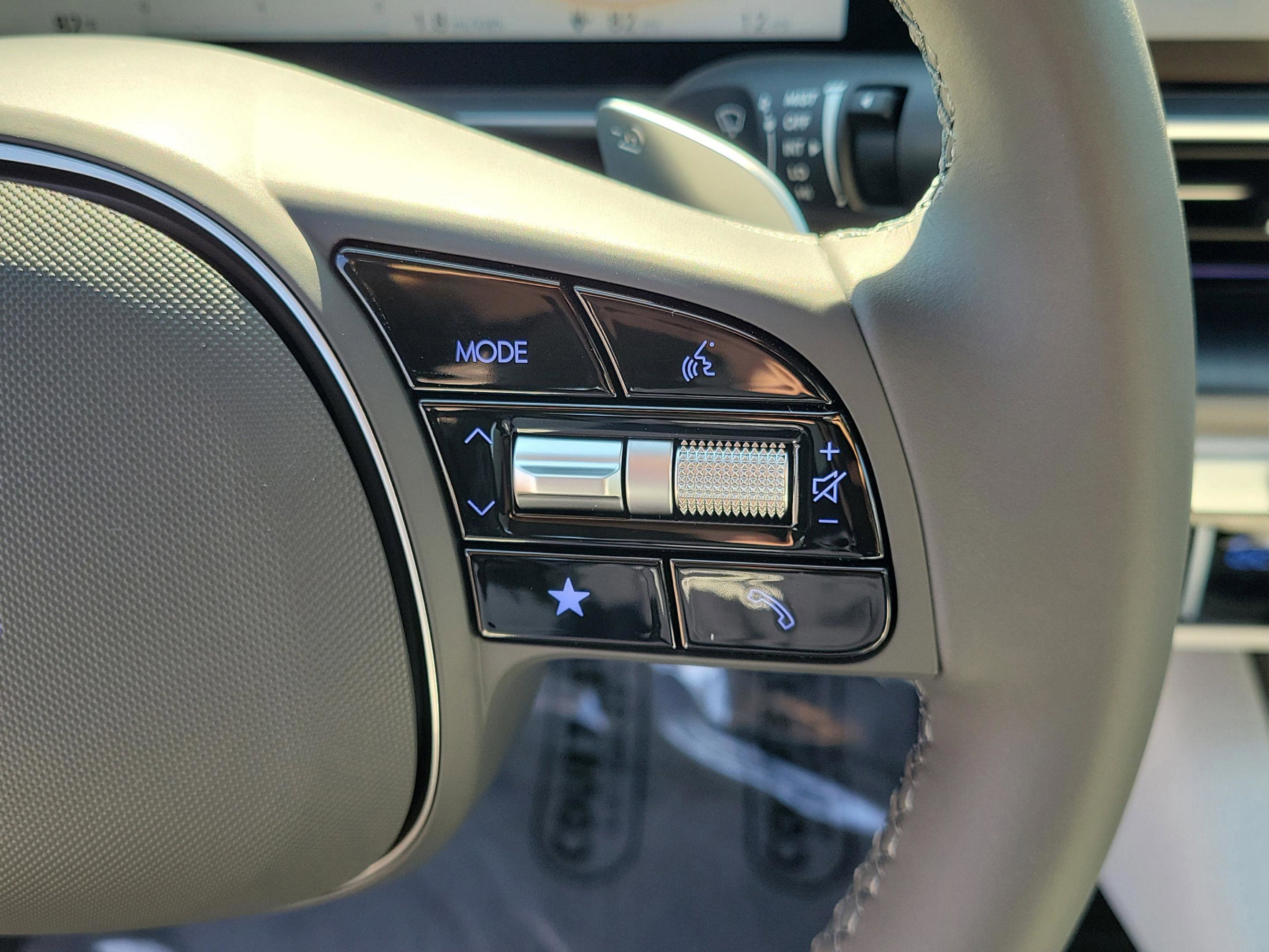 New 2025 Hyundai Ioniq 6 SEL image 24