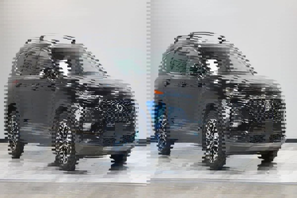 Used 2020 Hyundai Santa Fe Limited image 3