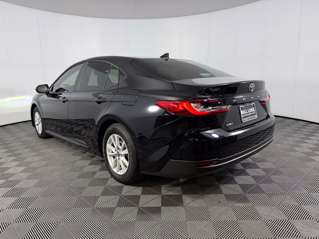 Used 2026 Toyota Camry LE FWD image 10