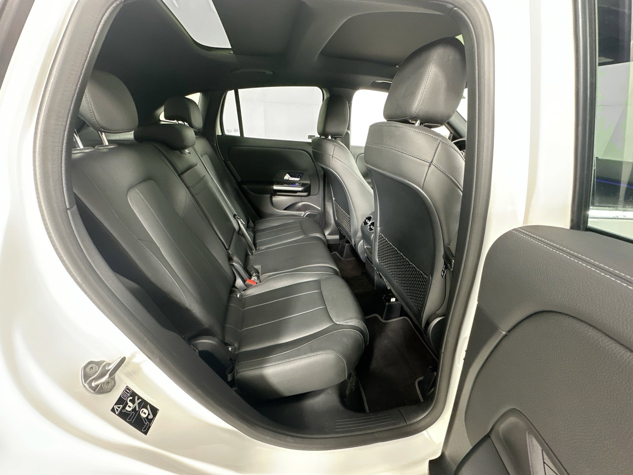 Used 2021 Mercedes-Benz GLA 250 4MATIC image 26