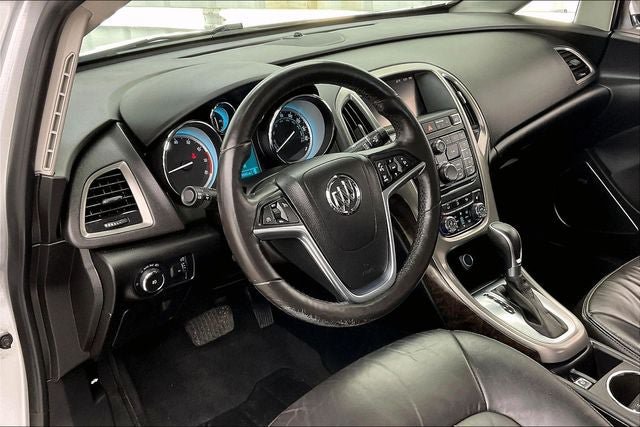 Used 2013 Buick Verano Leather FWD image 16