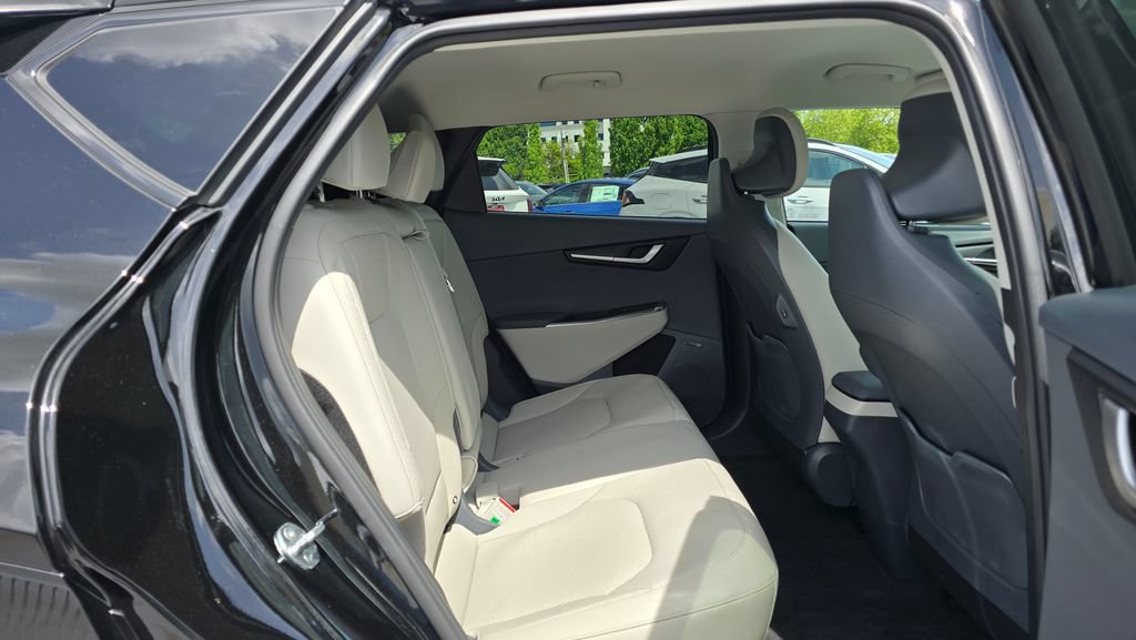 Certified 2024 Kia EV6 Wind AWD/4WD image 14