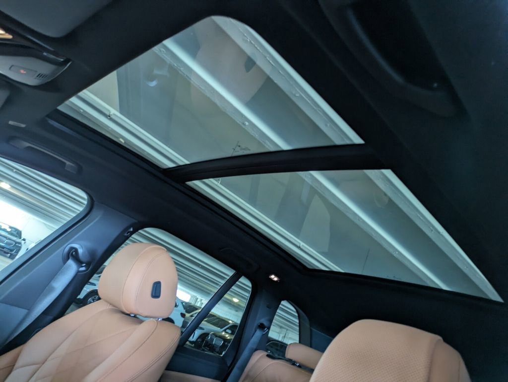 New 2026 BMW X5 xDrive50e AWD/4WD image 9