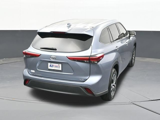 Used 2021 Toyota Highlander XLE FWD image 60