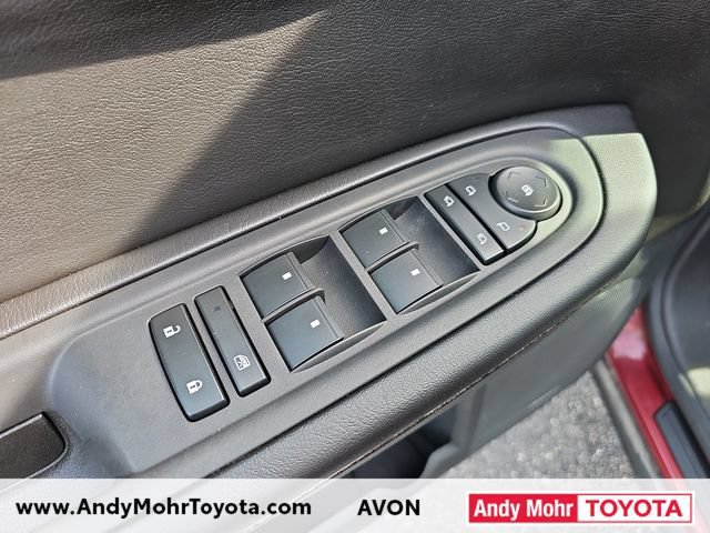 Used 2016 GMC Acadia SLT w/ Premium Edition AWD/4WD image 12