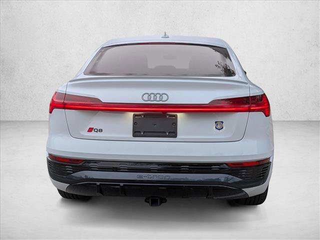 Used 2024 Audi Q8 e-tron Prestige image 6