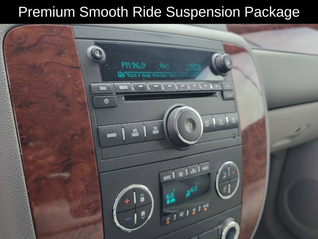 Used 2012 Chevrolet Tahoe LT w/ Luxury Package AWD/4WD image 27