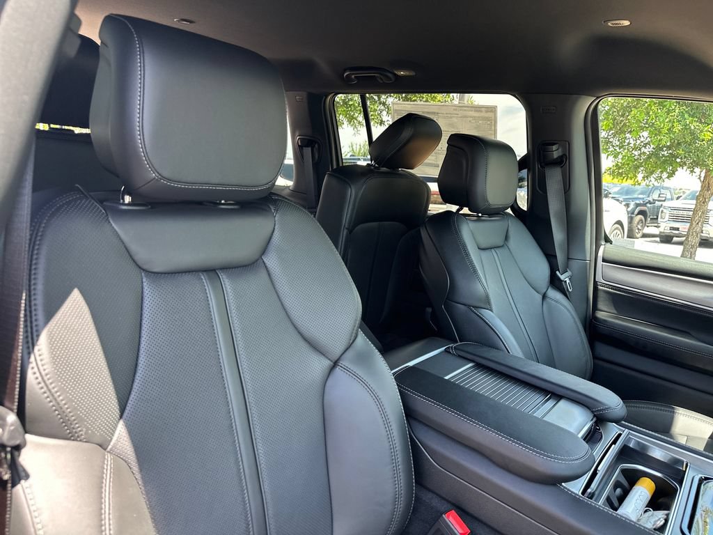 New 2026 Jeep Grand Wagoneer L 4WD image 37